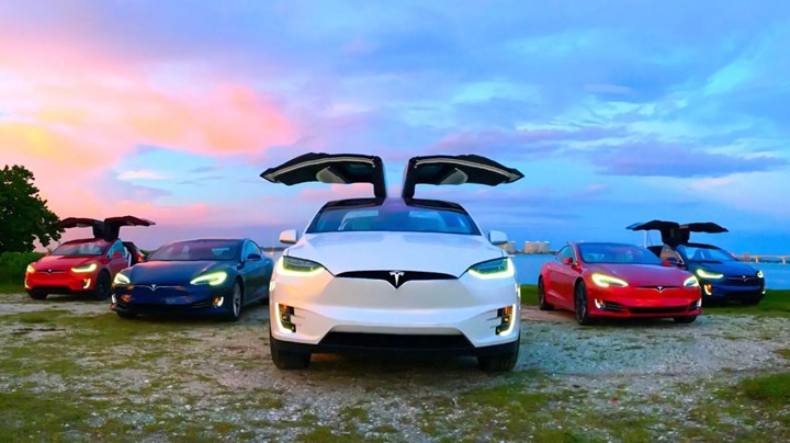 Akıllı Çağrı özelliği yüzünden bir Tesla aracı 3.5 milyon dolarlık özel jete çarptı