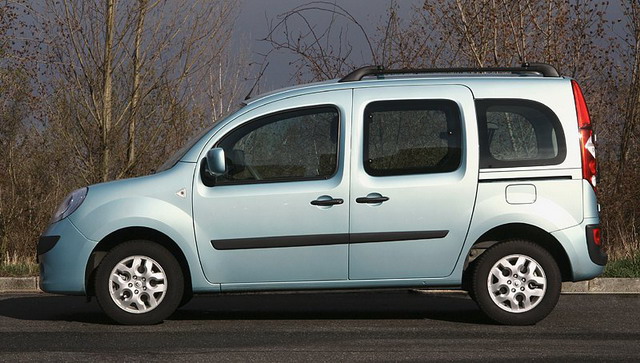 Рено липецк. Renault Kangoo 2 Taxi. Renault Kangoo 3 Doors. Рено Кангу дизель 2008 г.в.. Рено Кангу 2 2003.