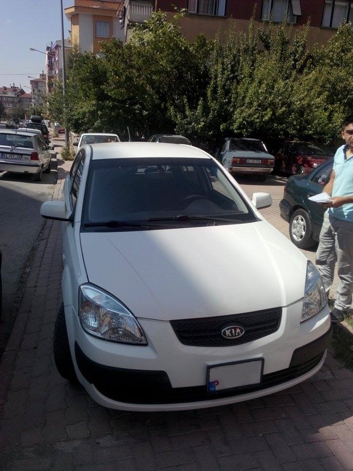  2 aylık serüven son buldu, istediğim aracı aldım :) Kia rio hb 1.5 crdi