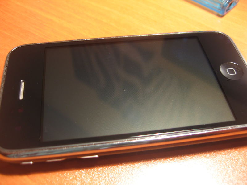  Satılık İphone 3gs 16gb 450 tl Ufak sorunlu kayıtsız ilk gelen alır