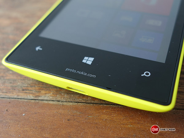 Lumia ailesinin yeni bütçe dostu üyesi karşınızda : Lumia 525