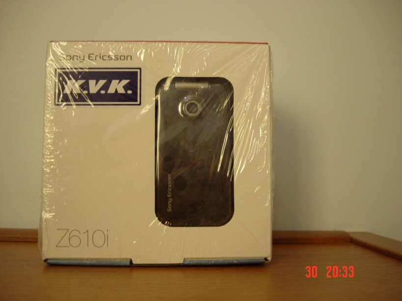  Fiyat düştü===>Satılık Sony Ericsson Z610i (KVK Garantili, faturalı, kutusu açılmamış)
