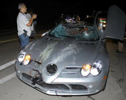  Mercedes SLR McLaren sürücüsü can aldı.