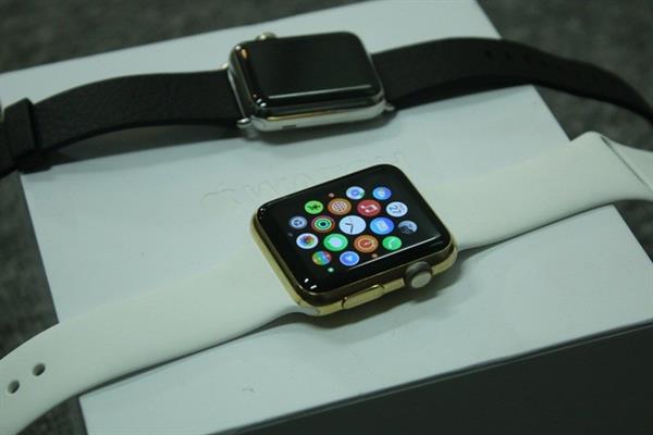 Altın kaplatılan Apple Watch 1400 dolara mal edilebiliyor 