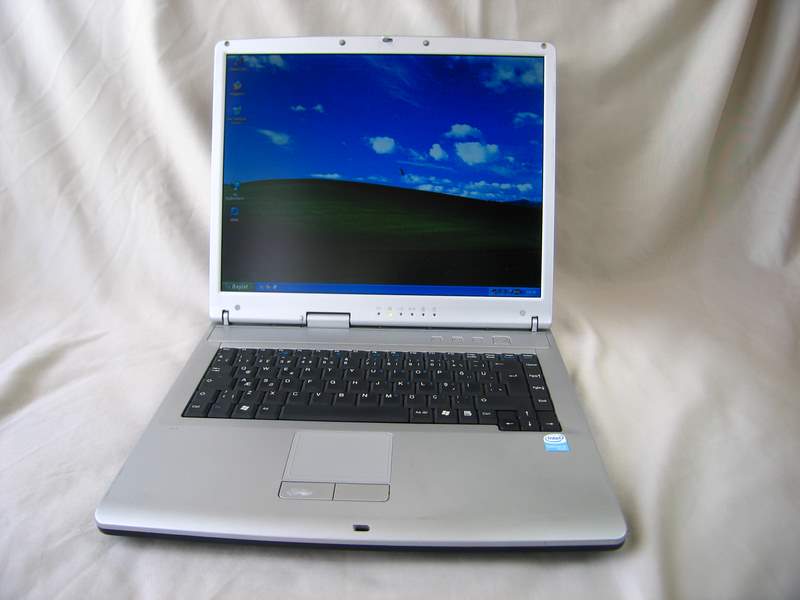  HER HESE HERKESEYE UCUZ NOTEBOOKLAR.. 200~350 TL BİR SÜRÜ NOTEBOOK!! VE BİLGİSAYAR PARÇALARI..