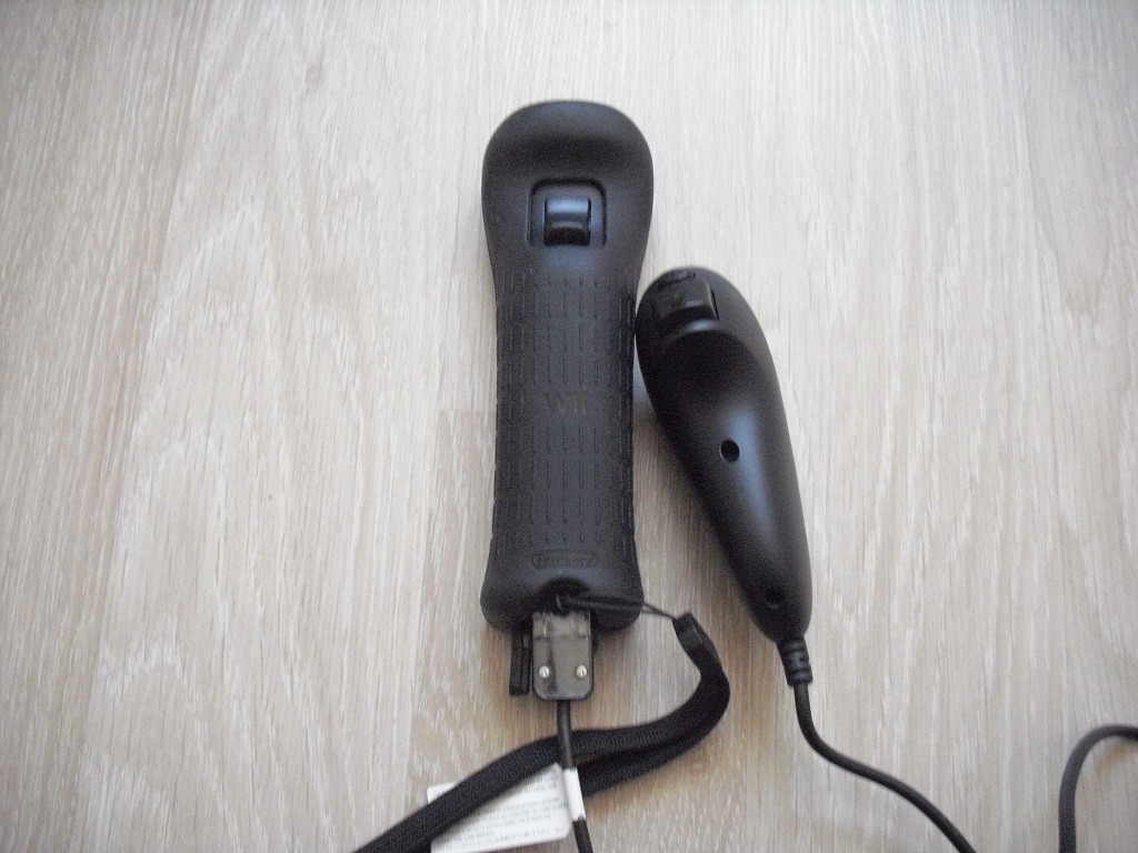 SATILDI/////Nintendo wii orjinal remote + nunchuck  motion plus