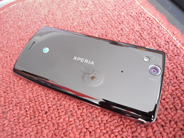 21 AY GARANTİLİ XPERİA ARC S (SATILDI)