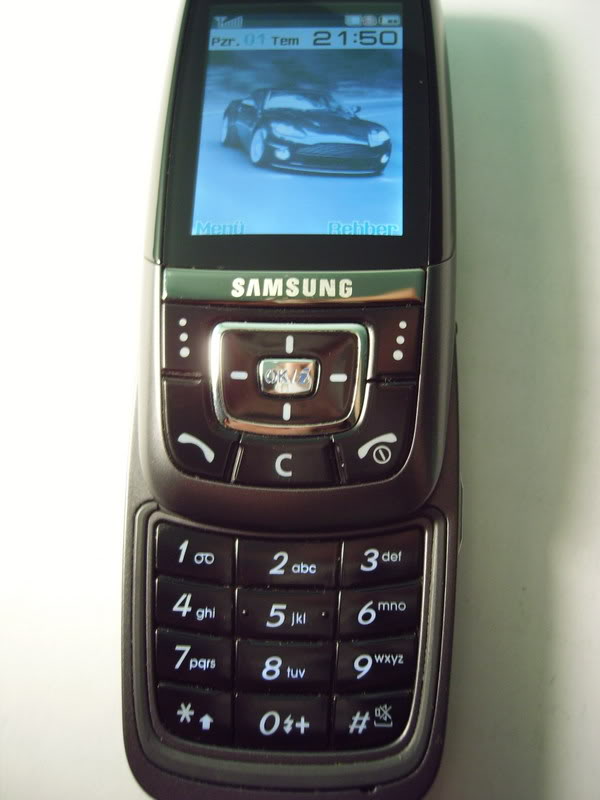 Samsung d600