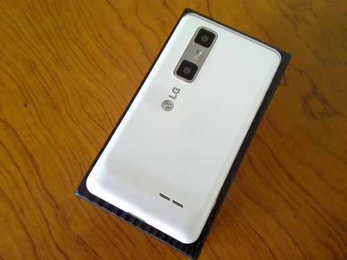  HATASIZ LG P725 OPTİMUS 3D MAXX BEYAZ LG TR GARANTİLİ ***650 TL****