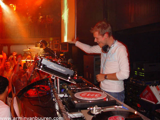  ::::: Armin van Buuren Fan Club ::::: (143 Kişiyiz)