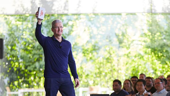 Kötü gidişatı devam eden Apple 1 milyarıncı iPhone’u sattığını duyurdu