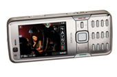  ^^ Nokia N82 | S60 3.1 - 2.4' QVGA LCD | 5MP - Xenon Flash - AF | WLAN - GPS ^^