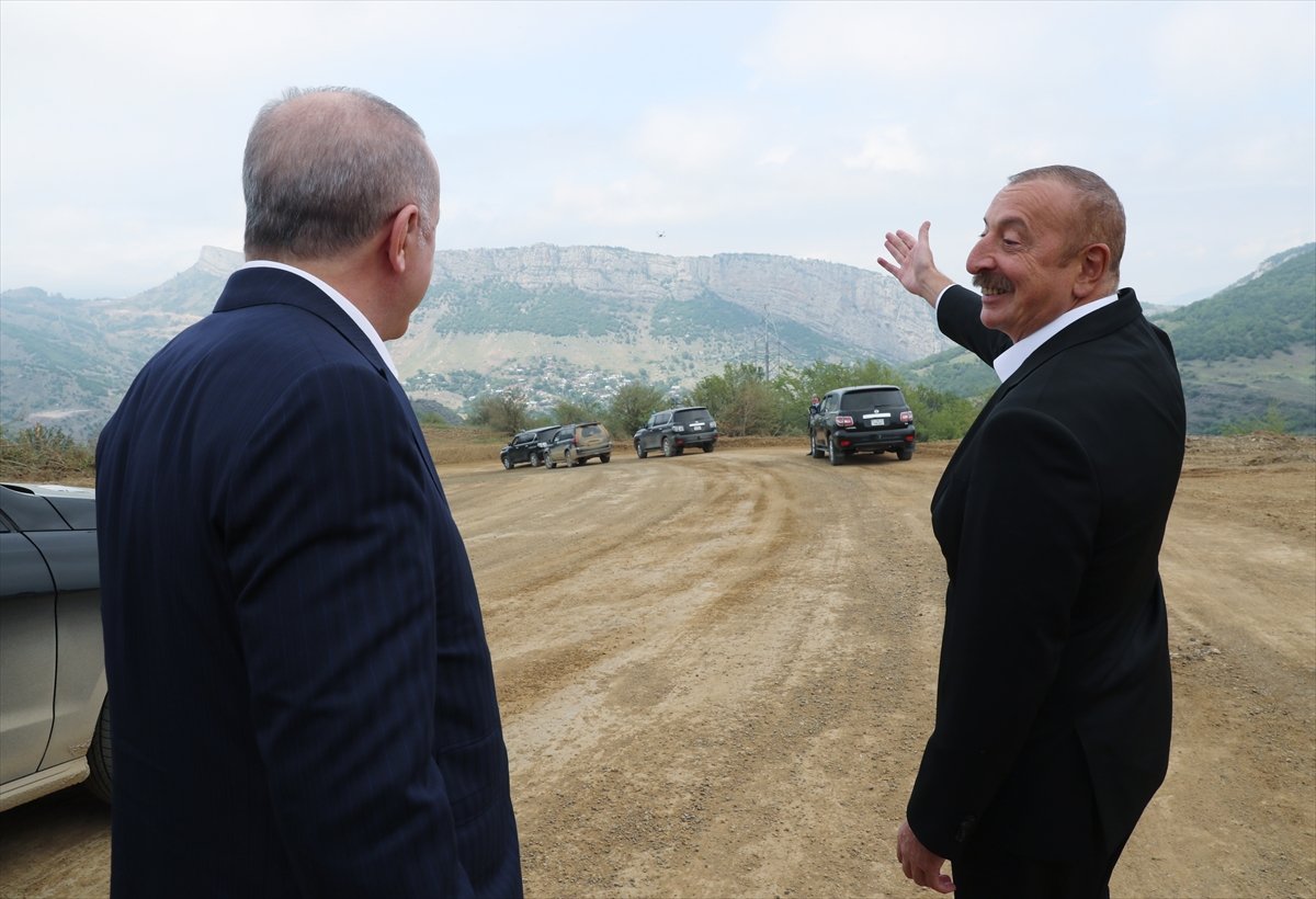 Cumhurbaşkanı Erdoğan, İlham Aliyev ile Şuşa’yı geziyor. Galler Maçı. Devam eden altyapı çalışmaları