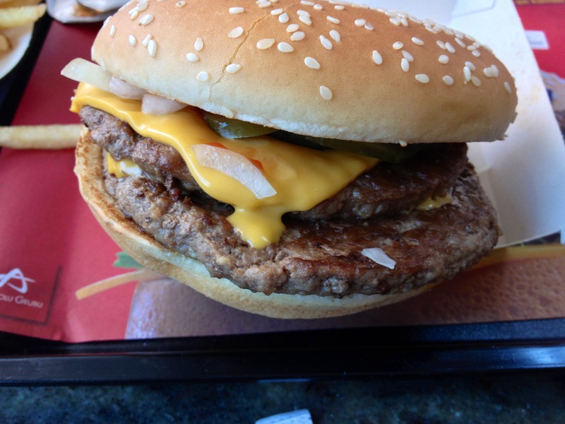  McDonald's Double Quarter Pounder  + Çıtır Soğan + Cherry Pie [Tadım Notlarım ve Fotoğraflar]