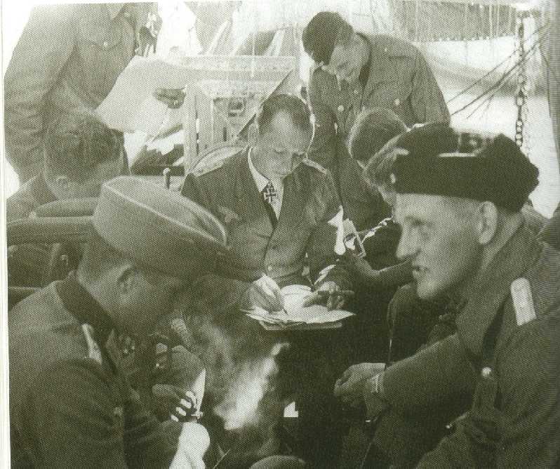  2. Dünya Savaşı ile İlgilenenler Klübü [Resimler ve Bilgiler]-[63 Kişi]