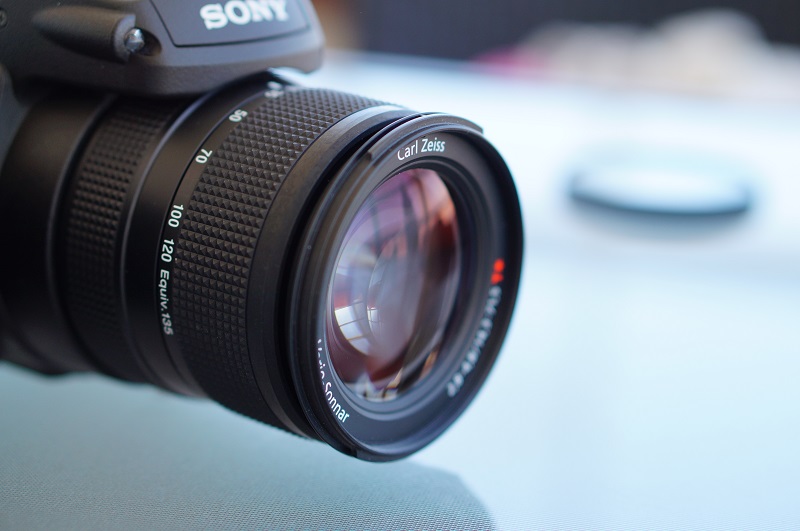  SATILIK EFSANE SONY R1 - Lowepro ve Ekstralar