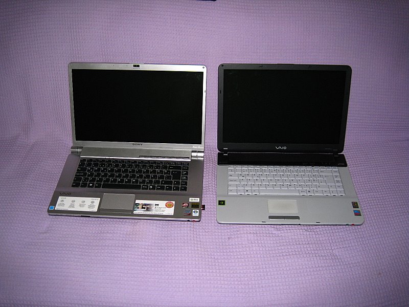  sony vaio fw serisi detaylı fotoğraflar..15.4-16.4 ınc karşılaştırması