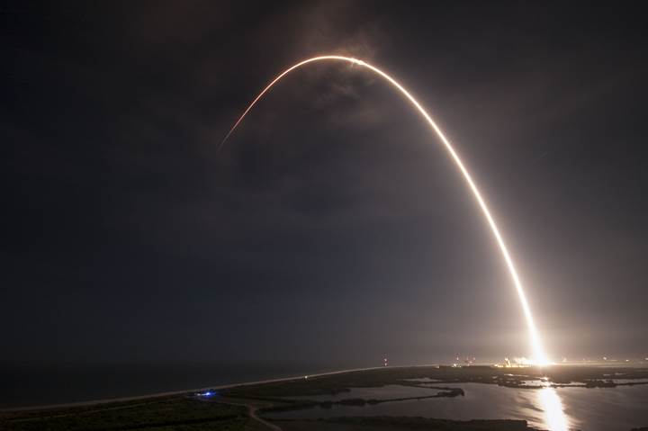 SpaceX'de normal bir gün: 6. roket de başarıyla iniş yaptı