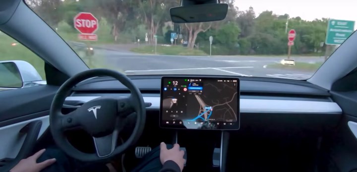 Tesla’nın “tam otonom” hayali askıda, HW3 sahipleri ise bekleyişte