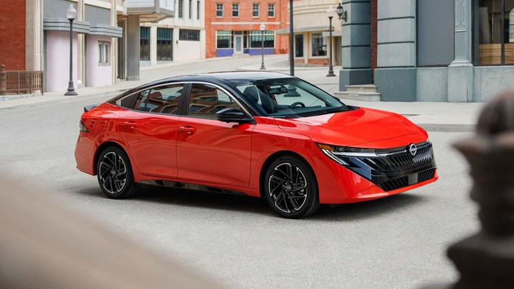 Nissan, sedan modeli Sentra'yı yeniledi: İşte tasarımı ve özellikleri