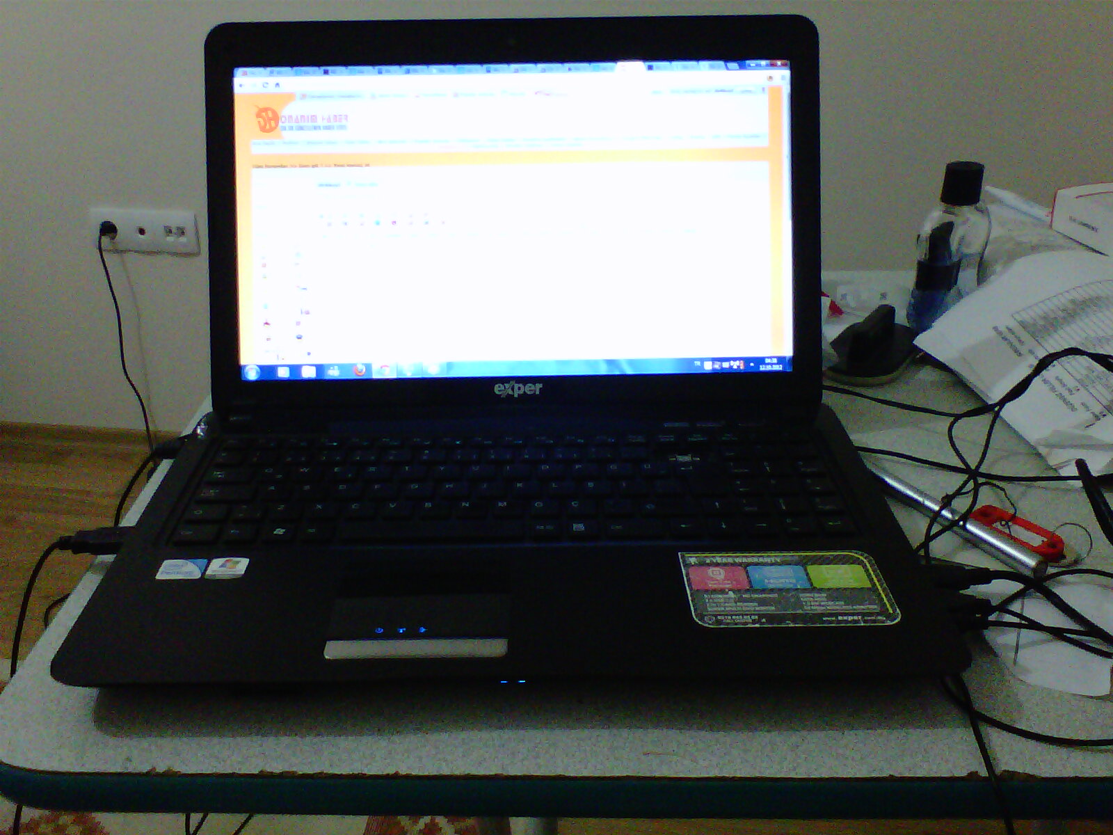  exper notebook  350 lira p6200 işlemci 2gb ram