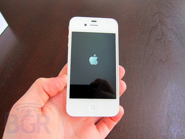  İPhone 4s 16gb BEYAZ yurt dışı kayıtlı çok temiz