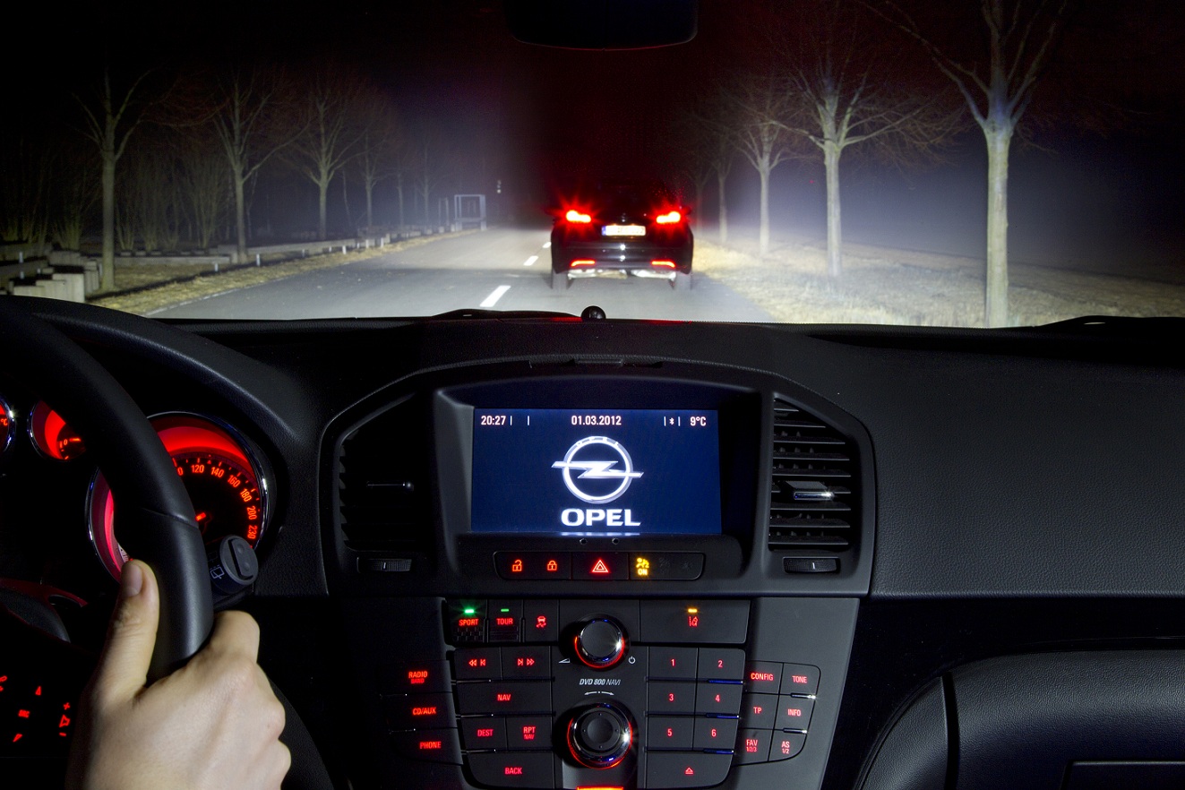  Opel'in Aydınlatma Teknoloji Trendi: AFL+ ve Matrix Led