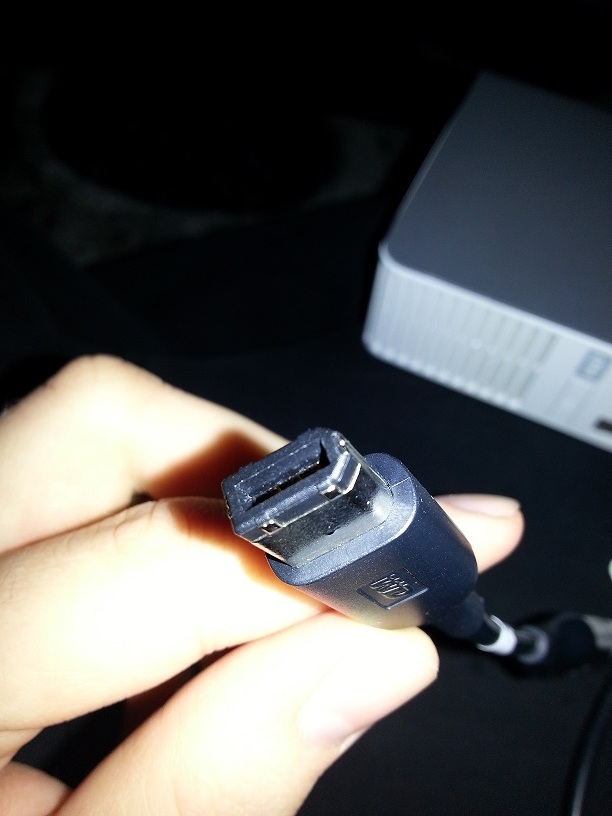  FireWire 800 bağlantısı hakkında yardım edebilecek varmı ? [SS'Lİ]