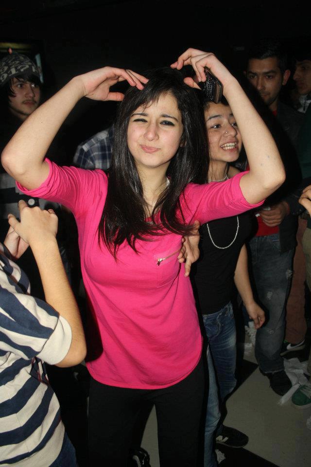  şanzelize cafe kızları