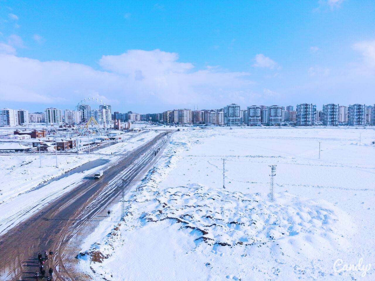  Diyarbakır'da yaşıyorum. Merak ettiğiniz her şeyi sorabilirsiniz(Son SS'ler geldi)