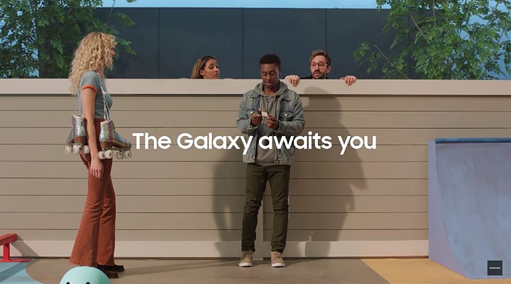 Samsung yeni reklamında iPhone kullanıcılarına seslendi: “Galaxy sizi bekliyor!”