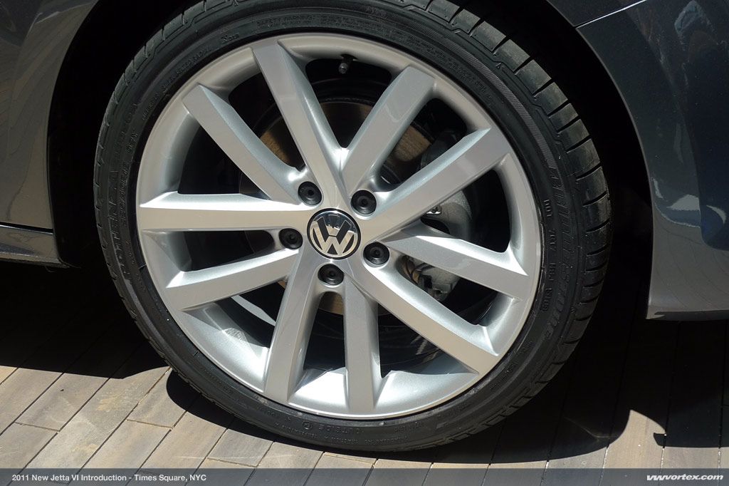  2011 vw jetta hiç bukadar canlı gördünüzmü?