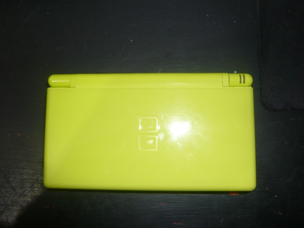  Satıldı DS Lite --Fıstık Yeşil--Şeffaf-+R4İTT