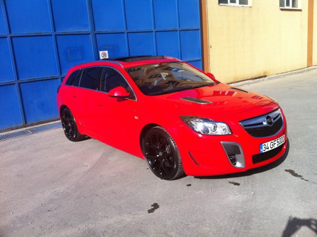  Türkiye'de Opel Insignia Sports Tourer OPC 600+HP