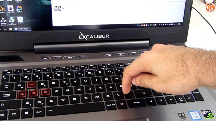 Excalibur G800 'Ultra Yüksek Malzeme Kaliteli' oyuncu dizüstüsünü inceliyoruz