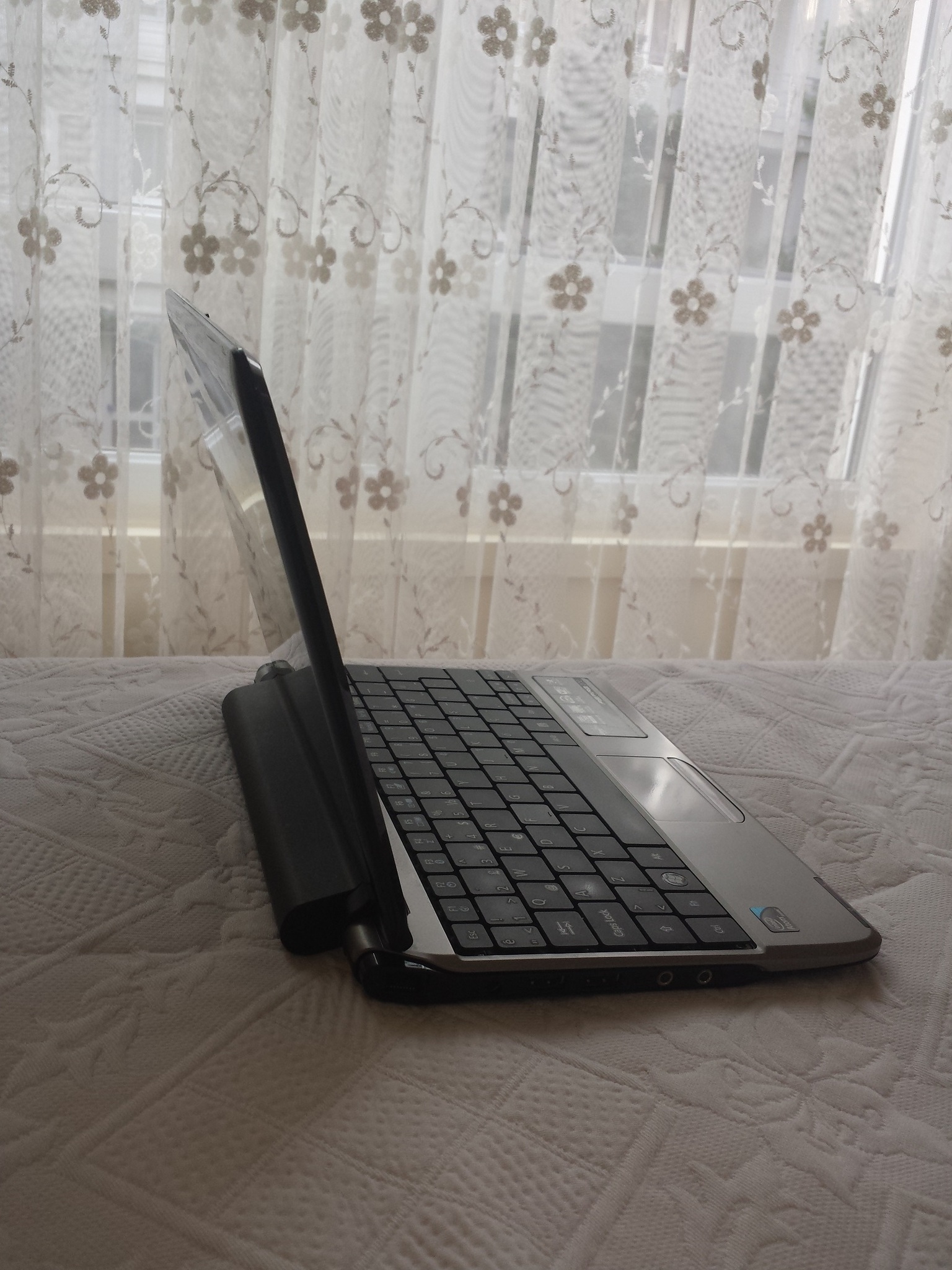  HP ULTRABOOK -i5*500GB*8GB*2GBVGA - ACER NETBOOK