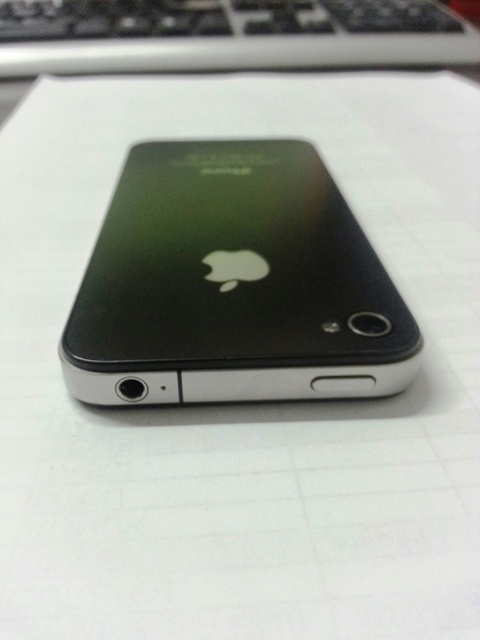  İphone 4 16gb Siyah Genpa Çıkışlı SATILIK/TAKASLIK