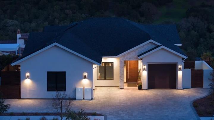 Tesla’dan elektrik kesintilerine karşı ucuz enerji depolama çözümü