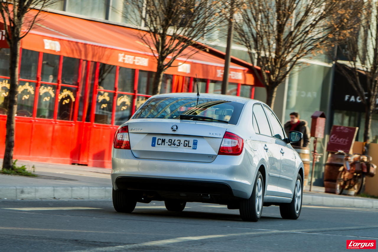  Skoda Rapid Sedan