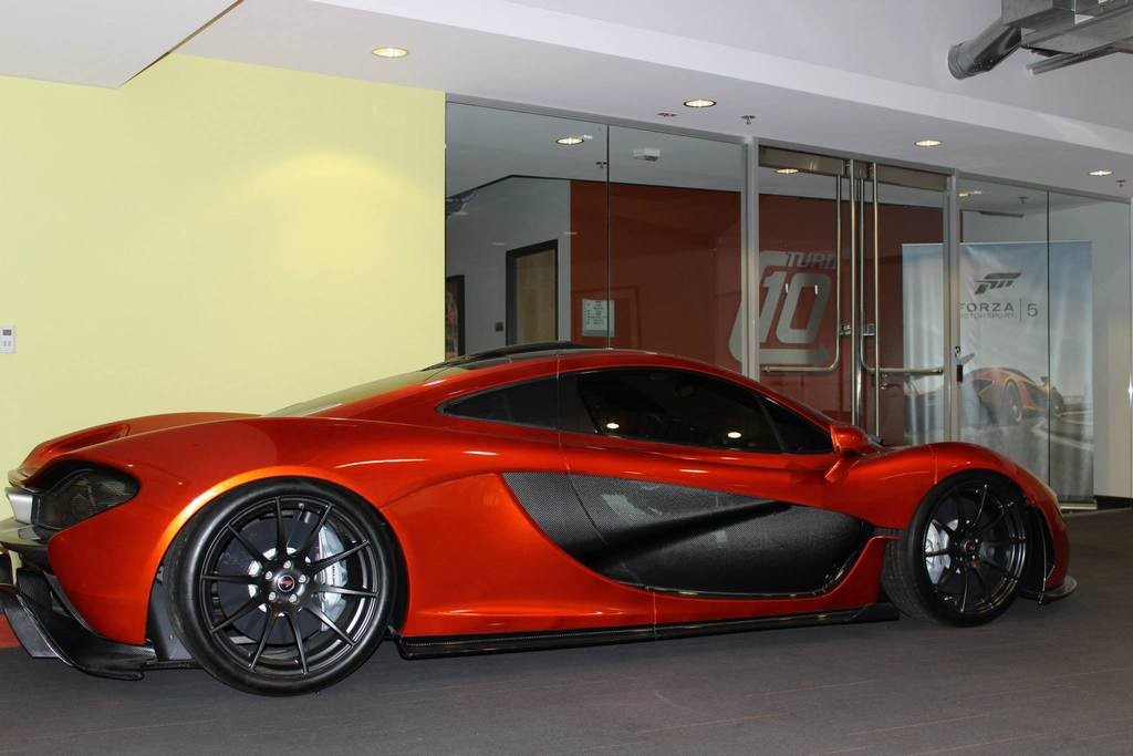  Turn 10 Studios'un McLaren P1 Aracı :)