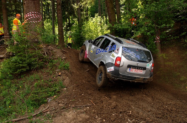  DACİA DUSTER SUV SINIFI 1.LİĞE GİDİYOR.+LODGY de gelirse satışları nereye gider?