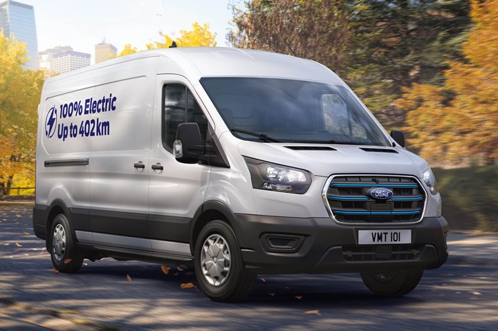 Büyük bataryalı Ford E-Transit Avrupa'da satışa sunuldu