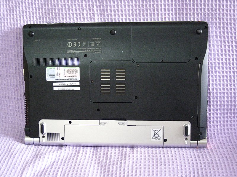  sony vaio fw serisi detaylı fotoğraflar..15.4-16.4 ınc karşılaştırması