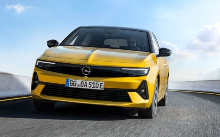 2022 Opel Astra Türkiye'de: İşte yeni kasa Astra fiyatı ve özellikleri
