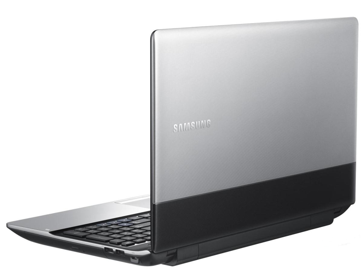  \\ SAMSUNG NP300E5A\\İ5 2450M\\4 GB RAM\\1 TB HDD\\GT 520MX //