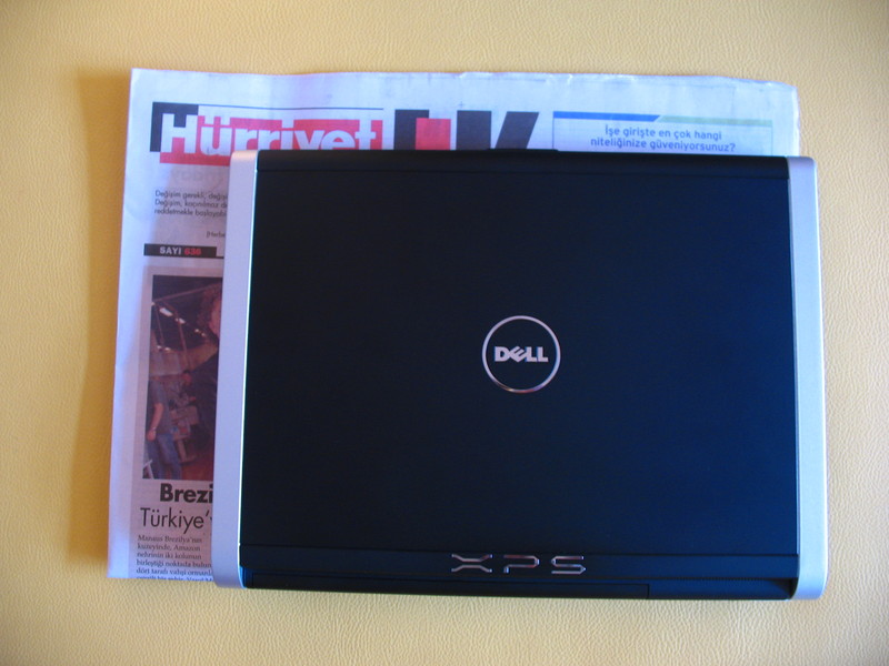  ::: DELL XPS-1330-RT73(BLACK) 13.3' (ALINDI !!!) ::::