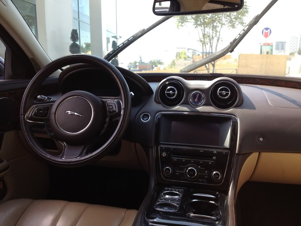  2012 Jaguar XJ/L incelemem, fotolar.