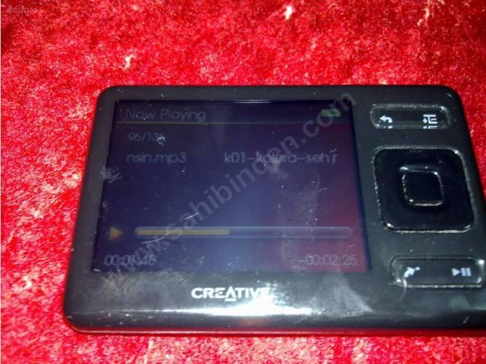  Acil Satılık Creative Mp4 Player Radyolu