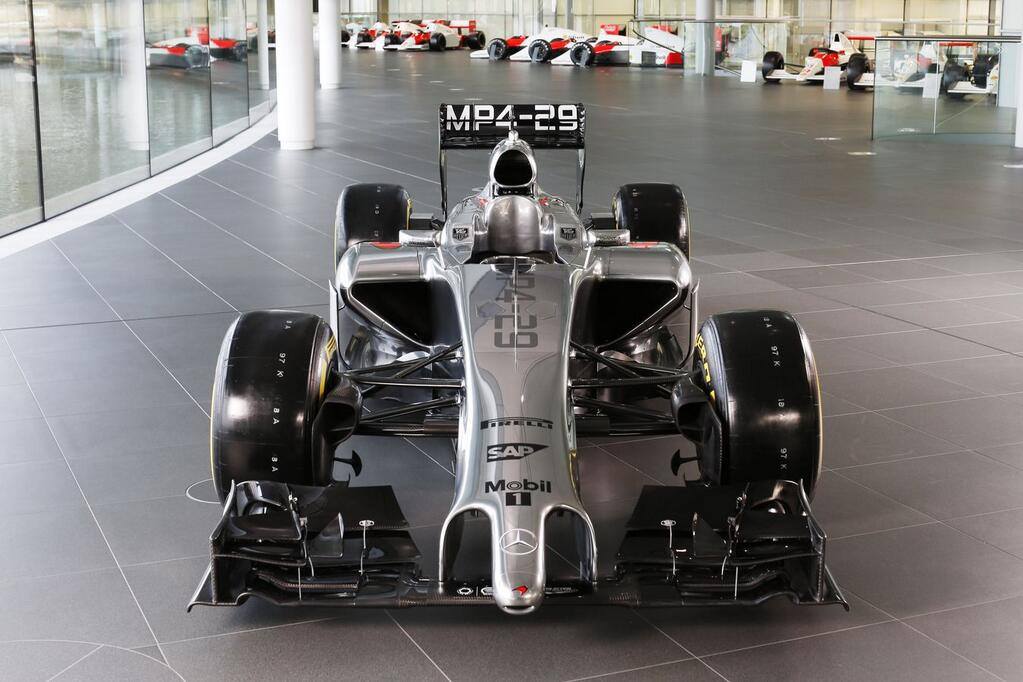  McLaren, otomobilini 24 Ocak'ta tanıtıyor