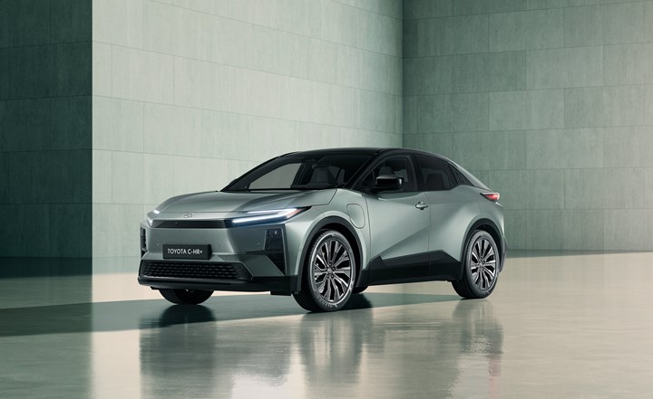 Toyota, %100 elektrikli C-HR+'ı tanıttı: İşte tasarımı ve özellikleri
